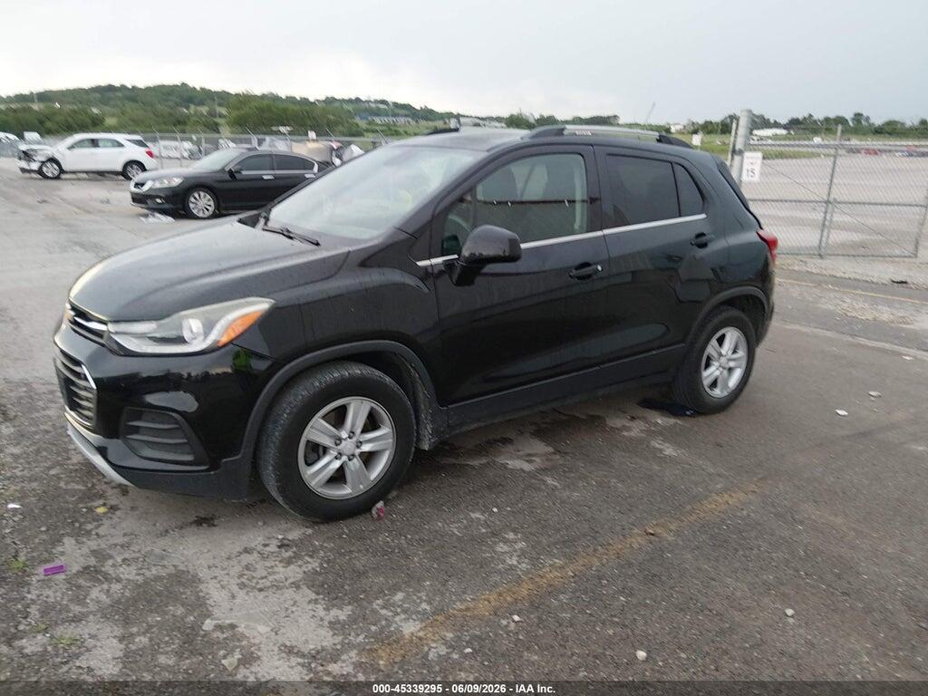 3GNCJLSBXHL182905 2017 CHEVROLET TRAX photo no. 2