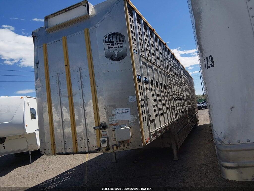 1MT2N5346HH025706 2017 MERRITT EQUIPMENT CO LIVESTOCK SEMI TRAILER photo no. 2