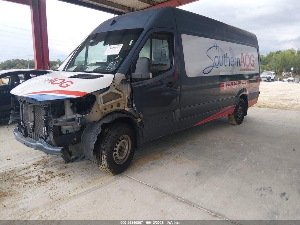 WD4PF1CD8KP116483 2019 MERCEDES-BENZ SPRINTER 2500 photo no. 2