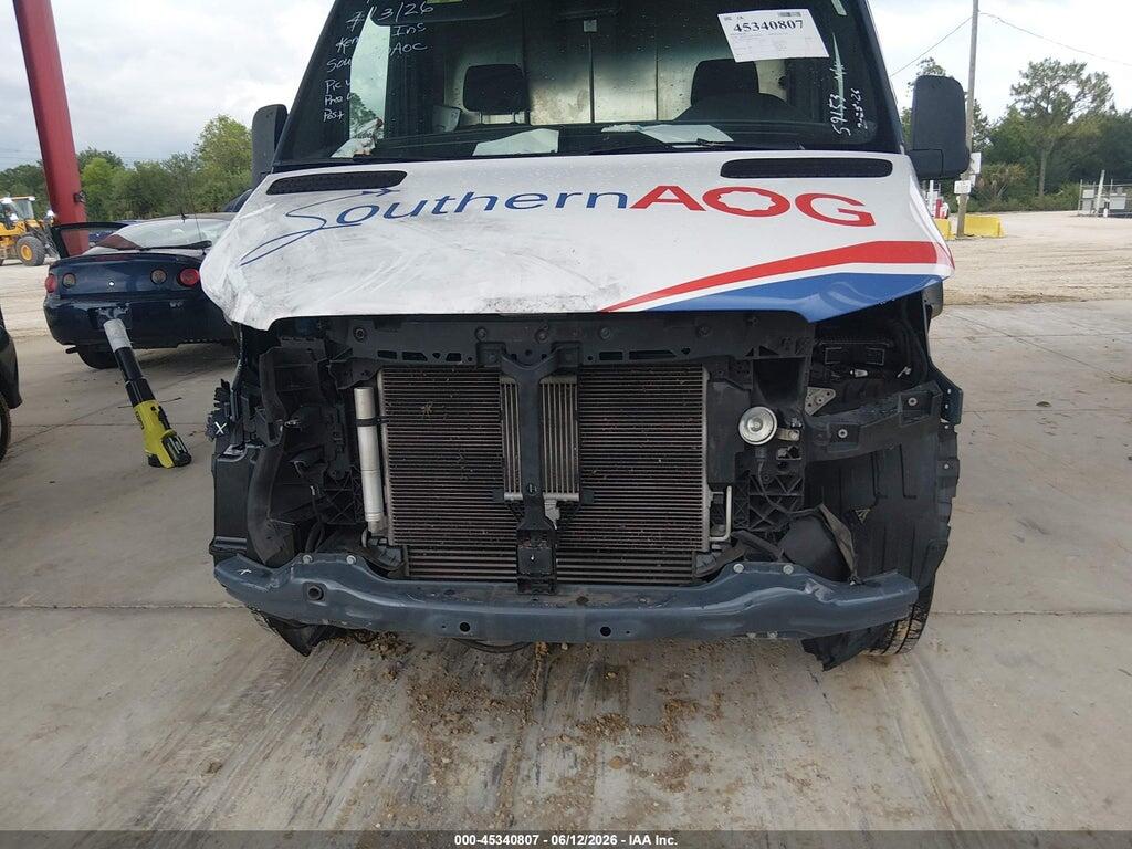 WD4PF1CD8KP116483 2019 MERCEDES-BENZ SPRINTER 2500 photo no. 6