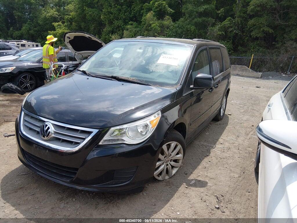 2C4RVABG1CR355133 2012 VOLKSWAGEN ROUTAN photo no. 2