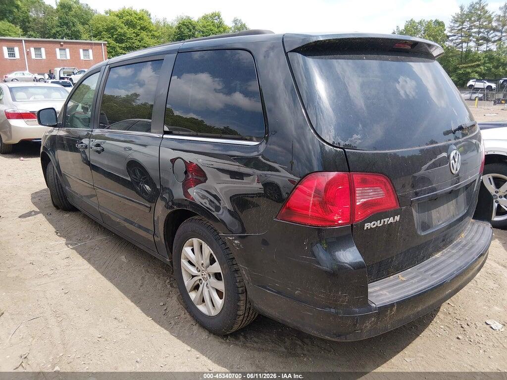 2C4RVABG1CR355133 2012 VOLKSWAGEN ROUTAN photo no. 3