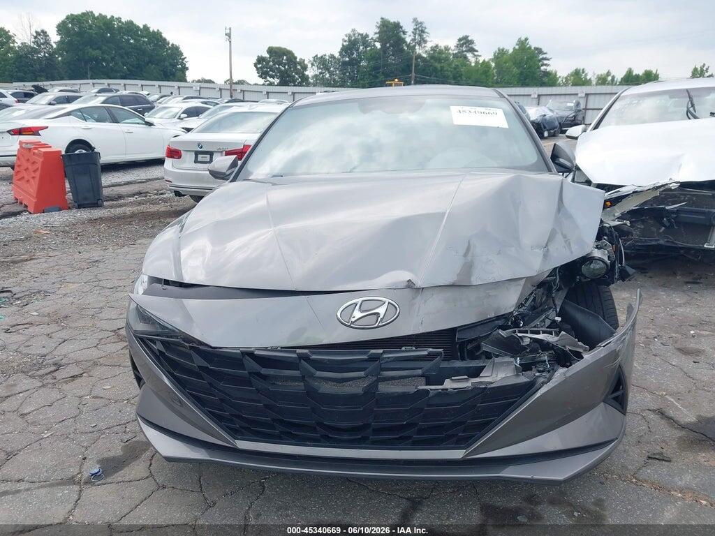 KMHLM4AGXNU327022 2022 HYUNDAI ELANTRA photo no. 12