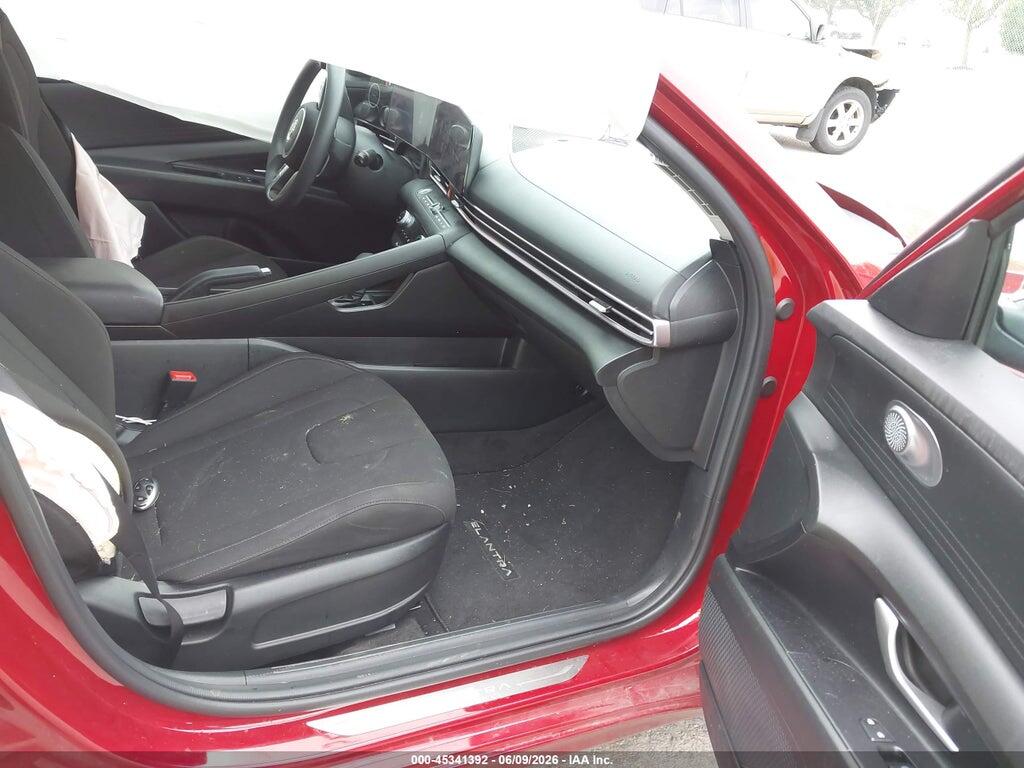 KMHLM4DG6RU689995 2024 HYUNDAI ELANTRA photo no. 5