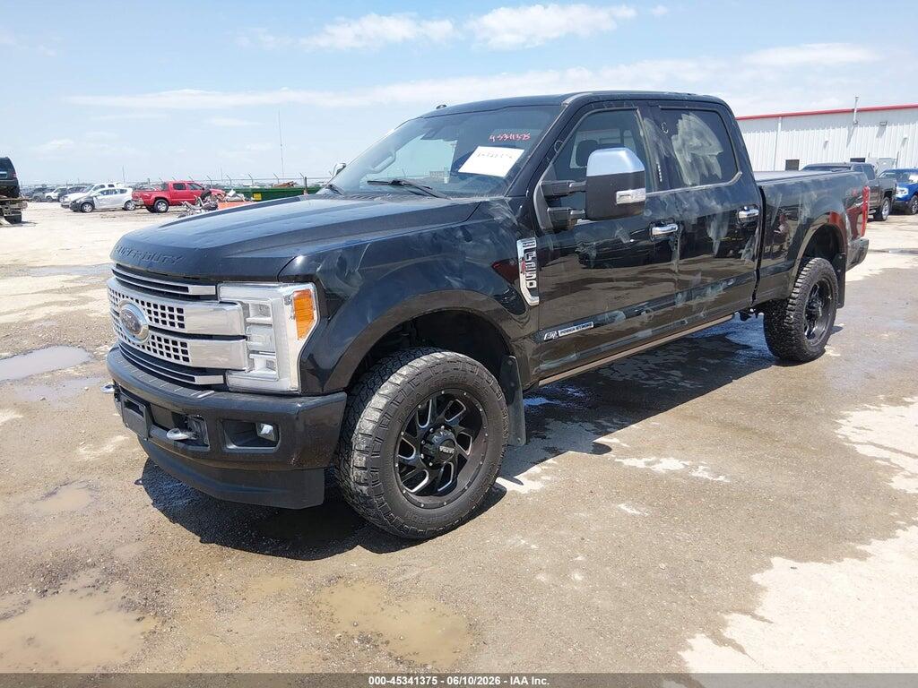 1FT7W2BT6JEB50926 2018 FORD F-250 photo no. 2