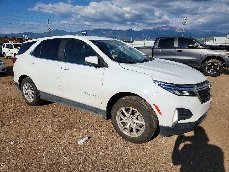 2023 CHEVROLET EQUINOX LT — Фото 4 из 13
