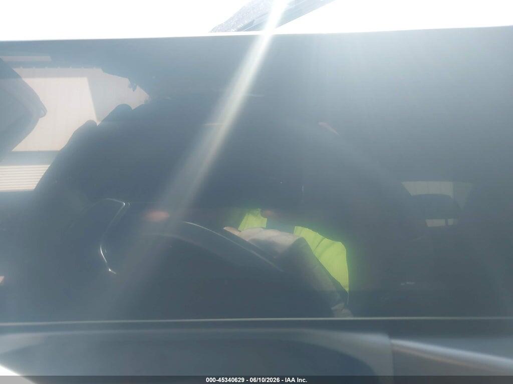 3MW69CW04S8F10883 2025 BMW 330I photo no. 7