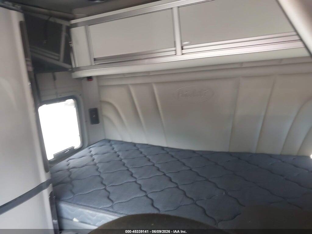 1XPBD49X4KD631588 2019 PETERBILT 579 photo no. 7
