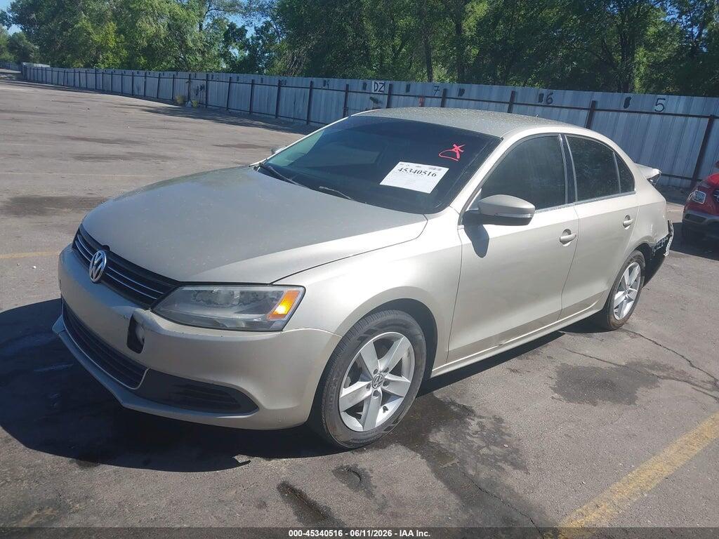 3VWLL7AJ4EM299076 2014 VOLKSWAGEN JETTA photo no. 2