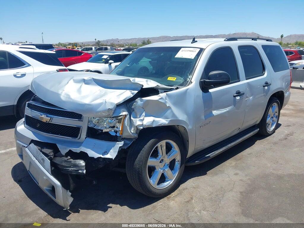 1GNUCAE00AR261947 2010 CHEVROLET TAHOE photo no. 2