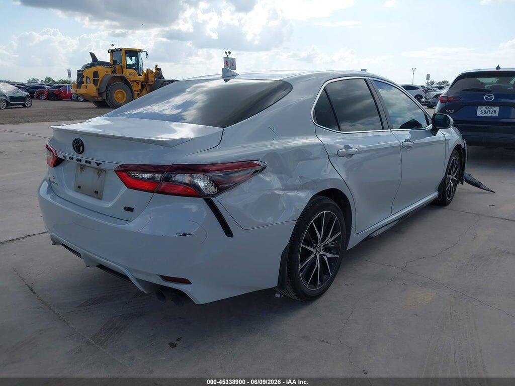 4T1G11AK9NU069735 2022 TOYOTA CAMRY photo no. 4
