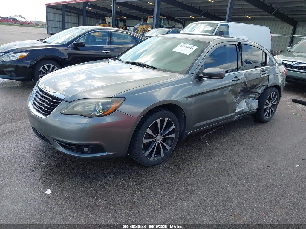 1C3CCBBB8DN580061 2013 CHRYSLER 200 photo no. 2