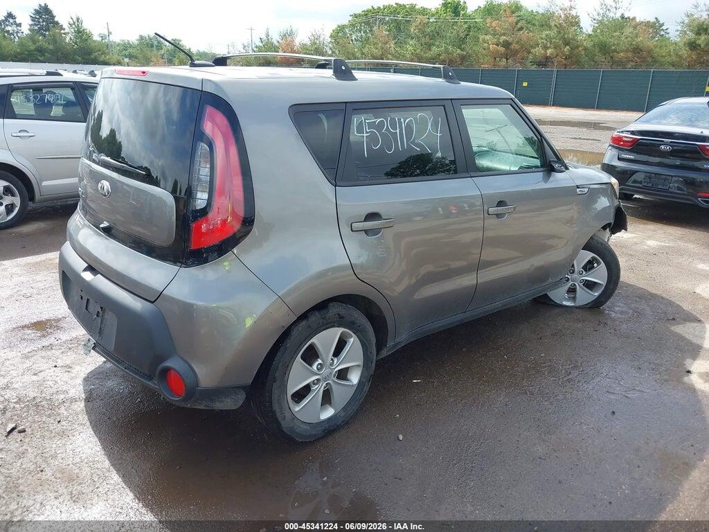 KNDJN2A24F7215690 2015 KIA SOUL photo no. 4