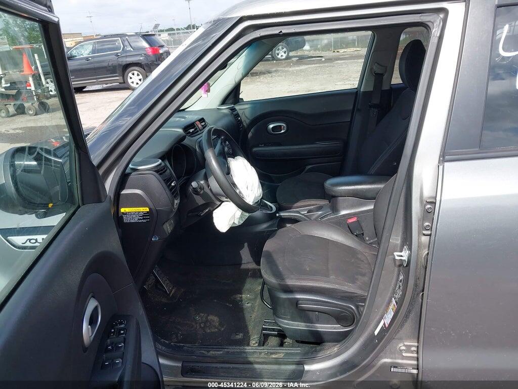 KNDJN2A24F7215690 2015 KIA SOUL photo no. 5