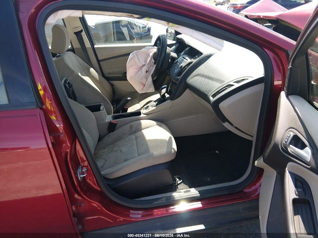 1FADP3FE2GL288510 2016 FORD FOCUS photo no. 5