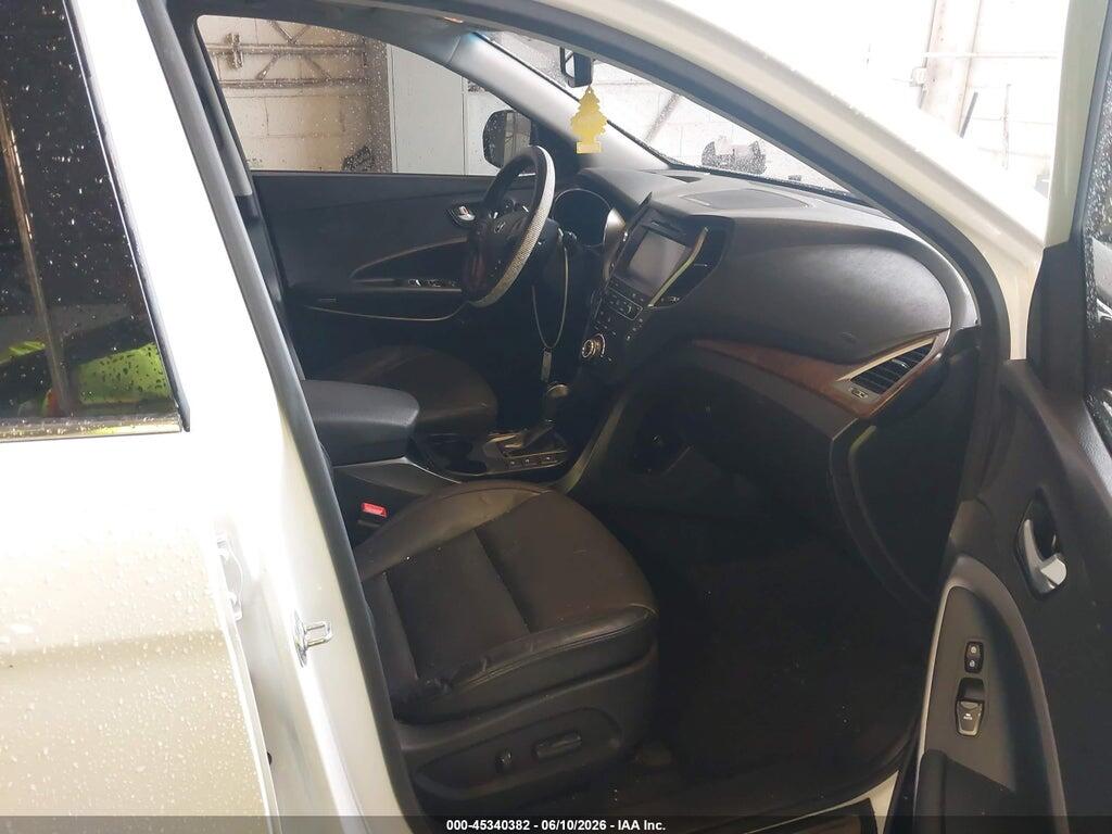 KM8SRDHF8HU200722 2017 HYUNDAI SANTA FE photo no. 5