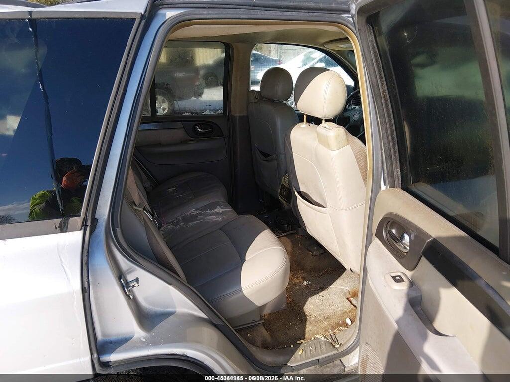 1GKDS13S052385705 2005 GMC ENVOY photo no. 8