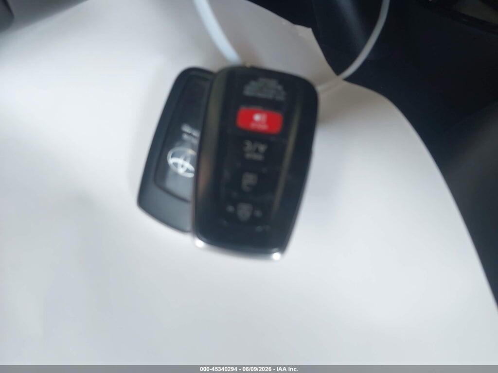 JTDKARFP1H3059079 2017 TOYOTA PRIUS PRIME photo no. 11