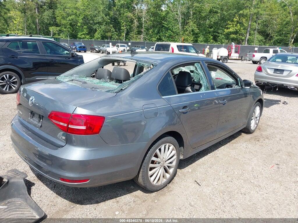 3VWD07AJ0FM340060 2015 VOLKSWAGEN JETTA photo no. 4