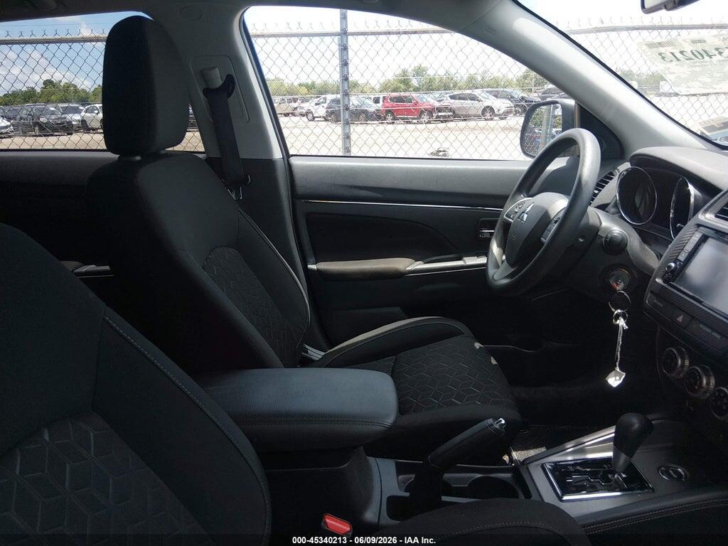 JA4ARUAU6RU015976 2024 MITSUBISHI OUTLANDER SPORT photo no. 5