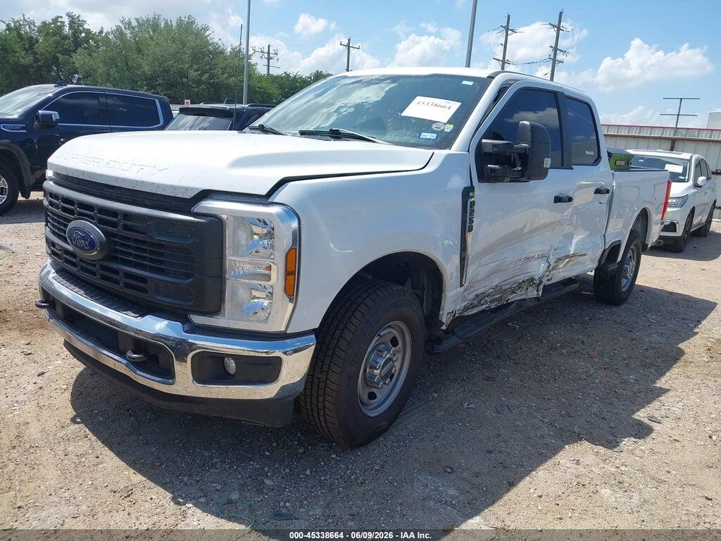 1FT7W2AA4REE33143 2024 FORD F-250 photo no. 2