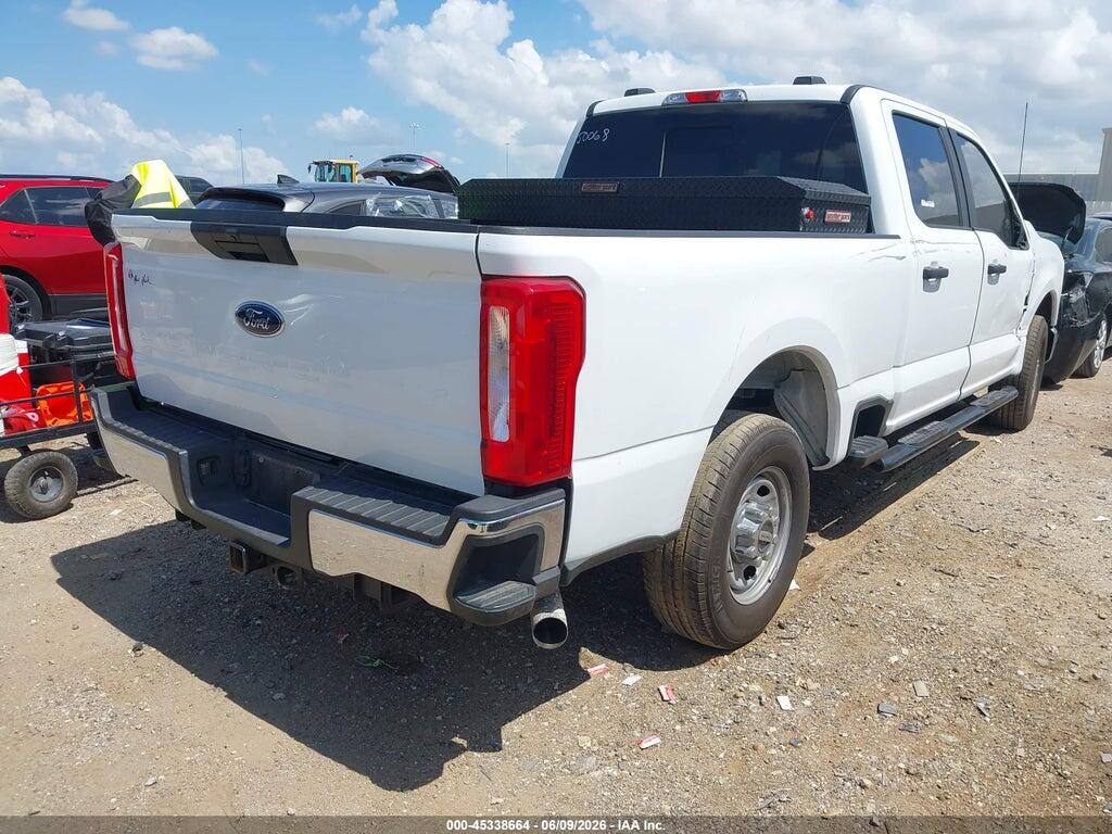 1FT7W2AA4REE33143 2024 FORD F-250 photo no. 4