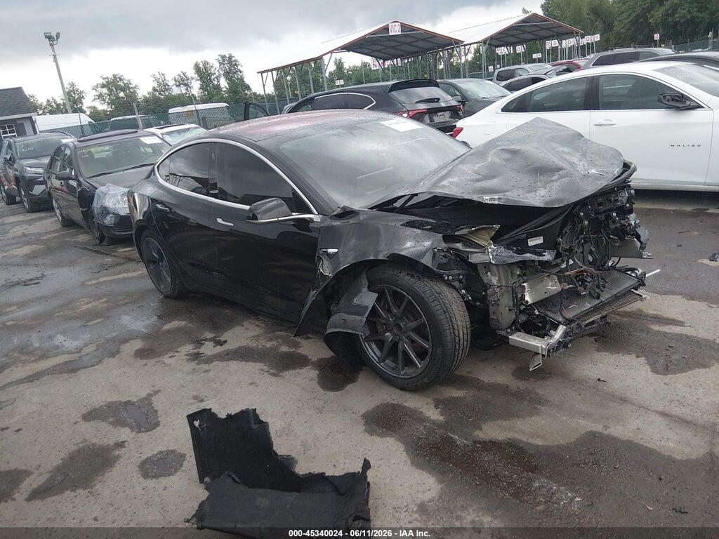 5YJ3E1EA2JF021005 2018 TESLA MODEL 3 photo no. 1