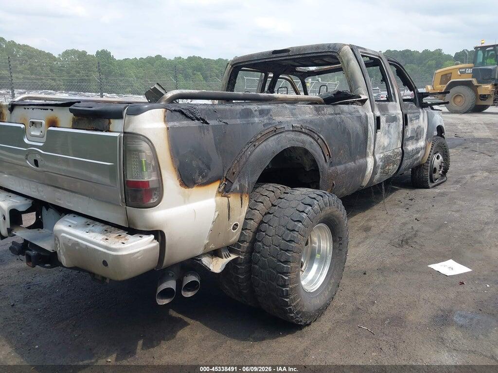 1FT8W3DT7DEA02781 2013 FORD SUPER DUTY F-350 DRW photo no. 4