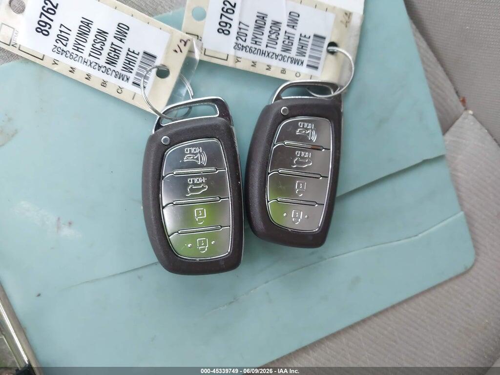 KM8J3CA2XHU293452 2017 HYUNDAI TUCSON photo no. 11