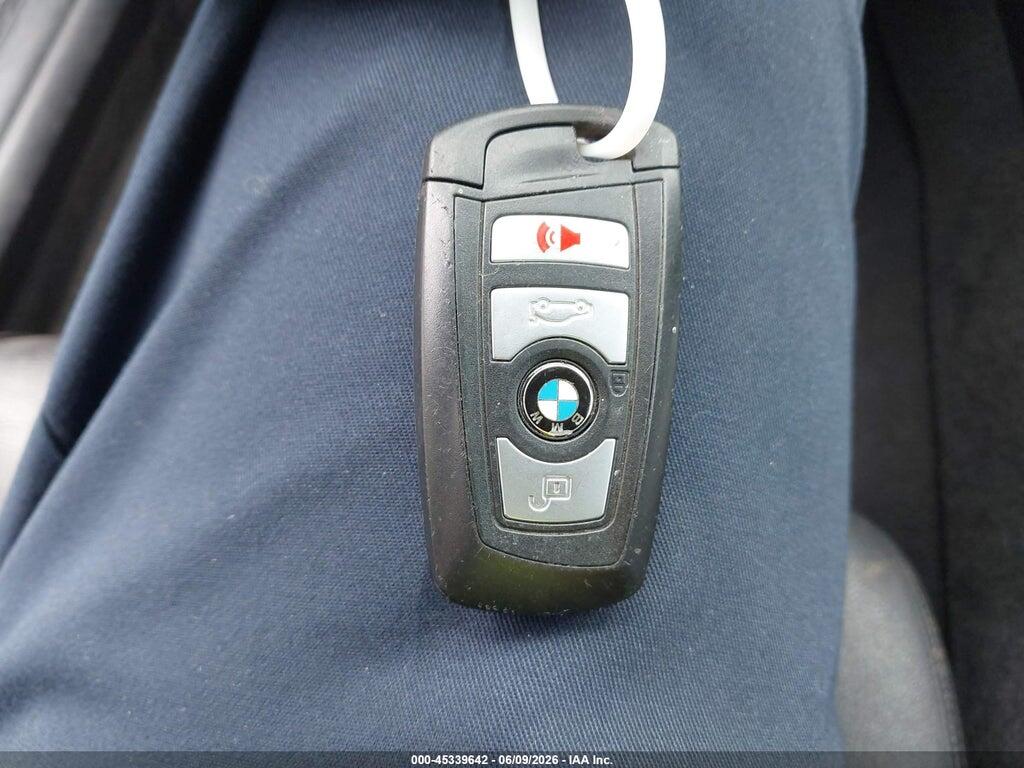 WBA5B1C55FD918760 2015 BMW 535I photo no. 11