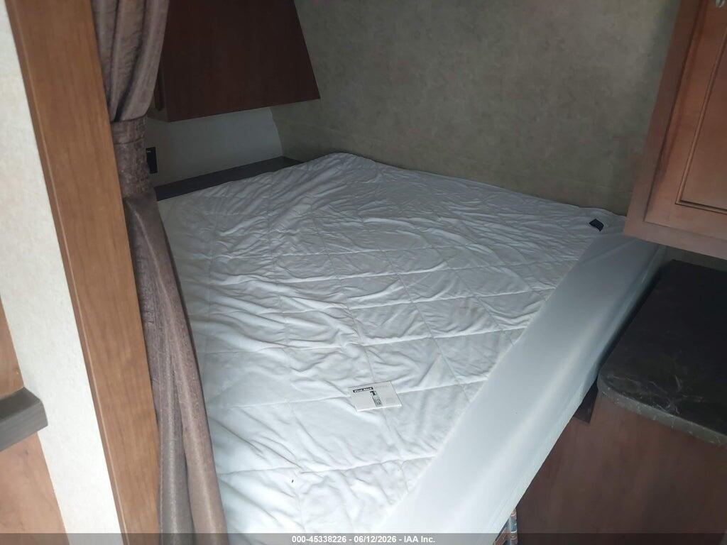 1UJBJ0BP0H17W1035 2017 JAYCO JAY FLIGHT photo no. 5