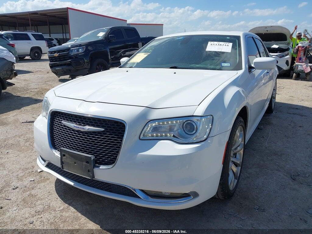 2C3CCAAG5KH517190 2019 CHRYSLER 300 photo no. 2