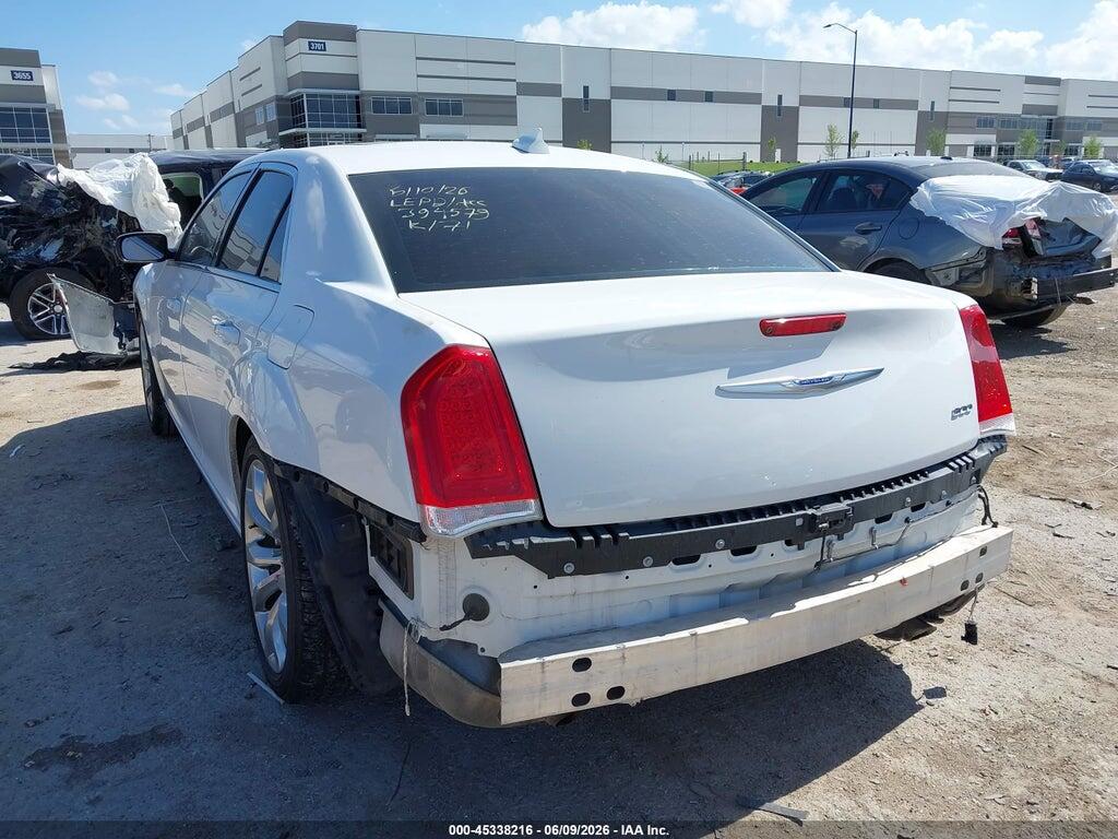 2C3CCAAG5KH517190 2019 CHRYSLER 300 photo no. 3