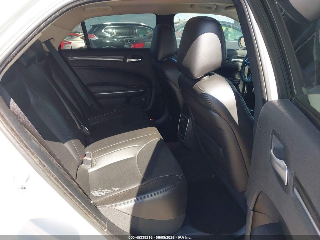 2C3CCAAG5KH517190 2019 CHRYSLER 300 photo no. 8