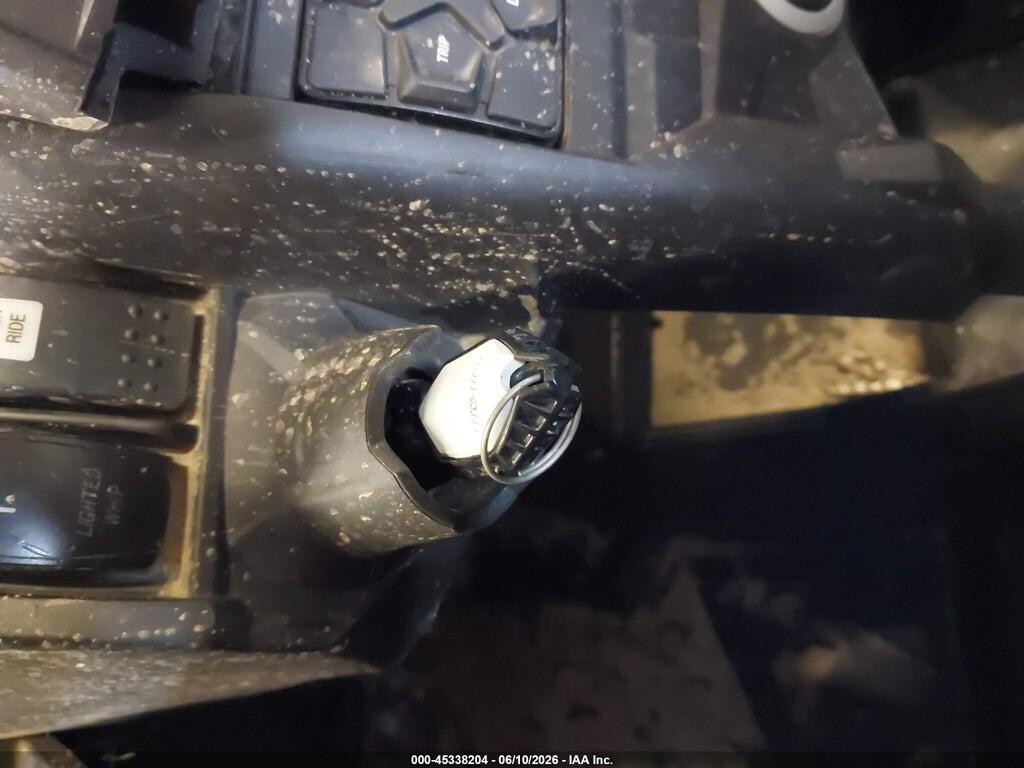 3JBVXAV20RE000251 2024 CAN-AM MAVERICK X3 photo no. 11