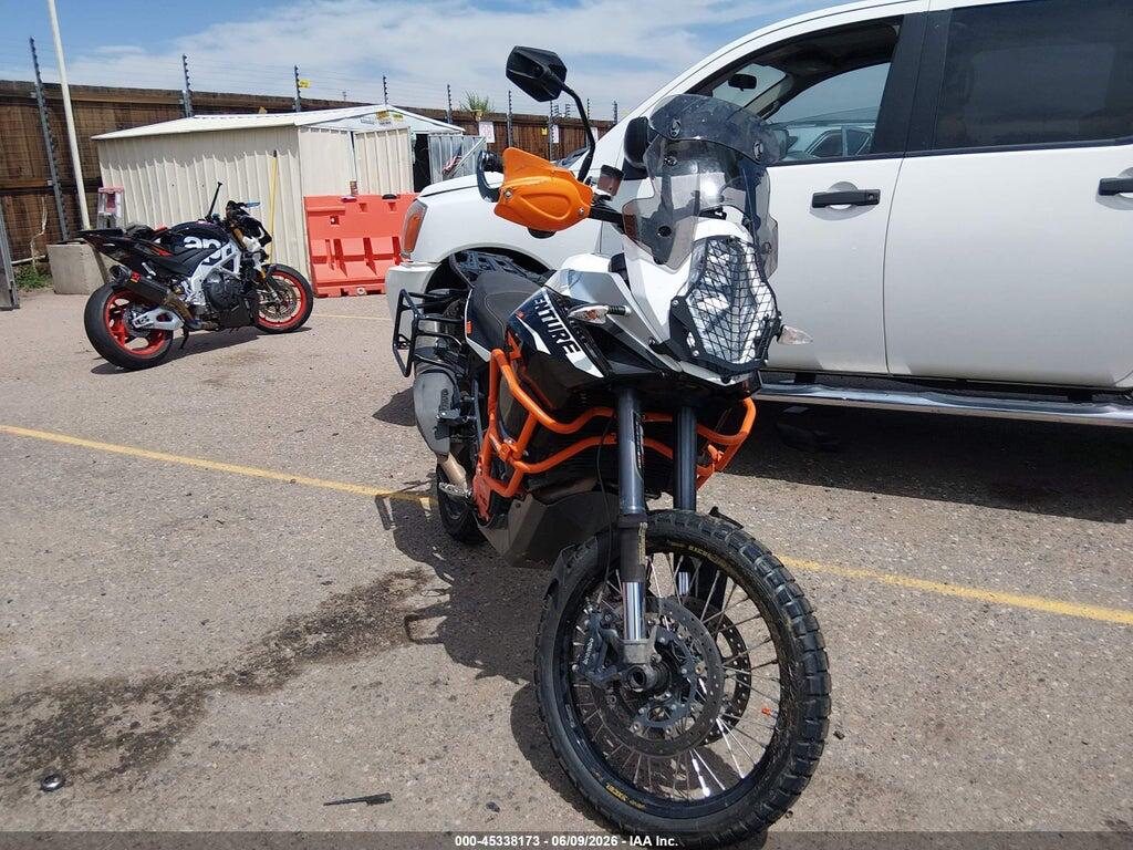 2014 KTM 1190 VBKV29400EM906680