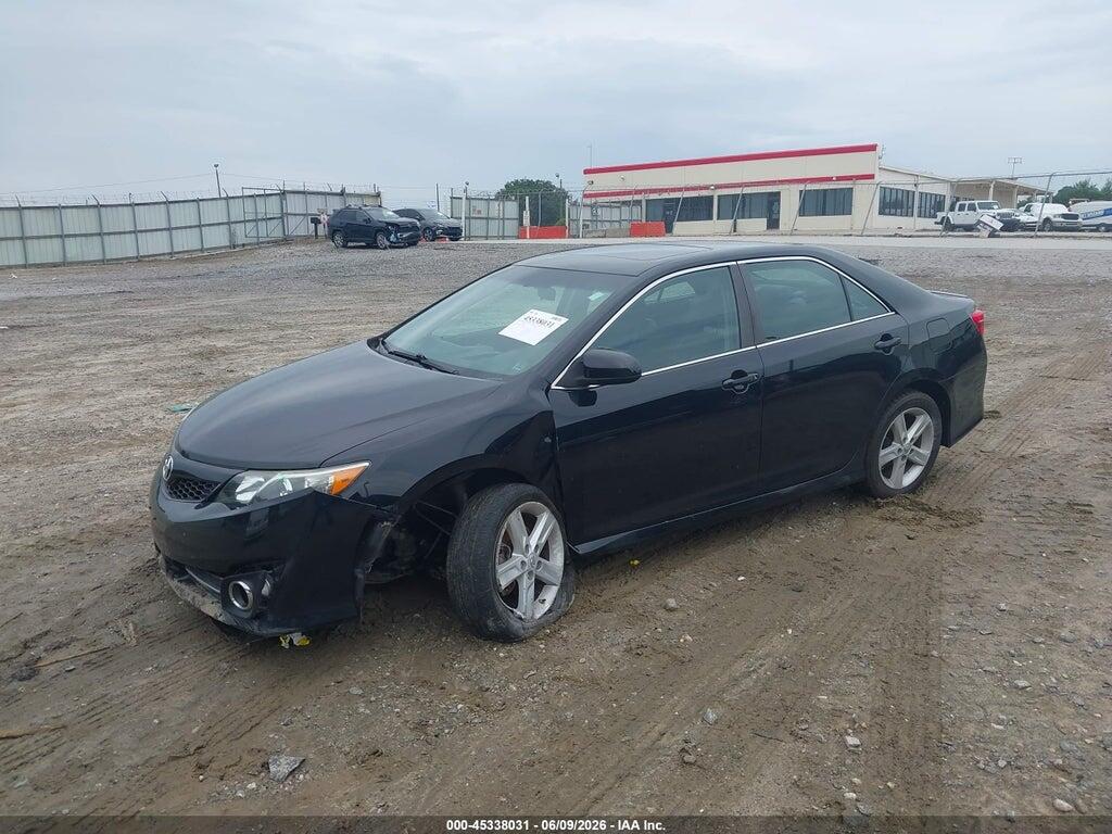 4T1BF1FK6EU844321 2014 TOYOTA CAMRY photo no. 2