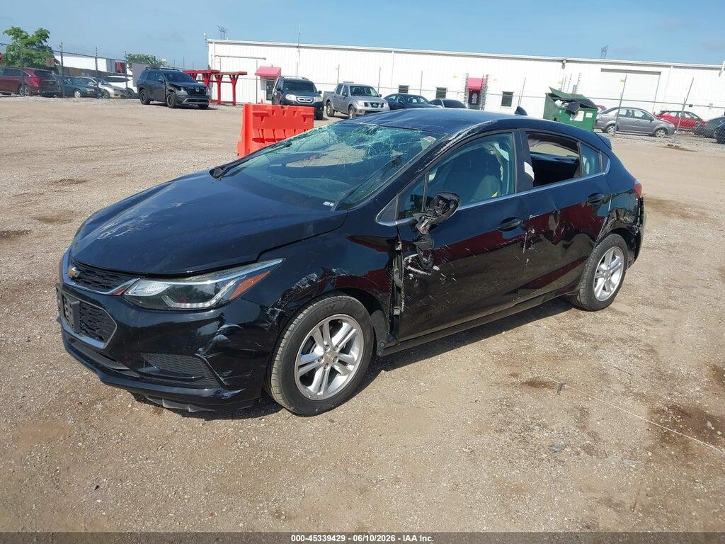3G1BE6SM0JS602364 2018 CHEVROLET CRUZE photo no. 2