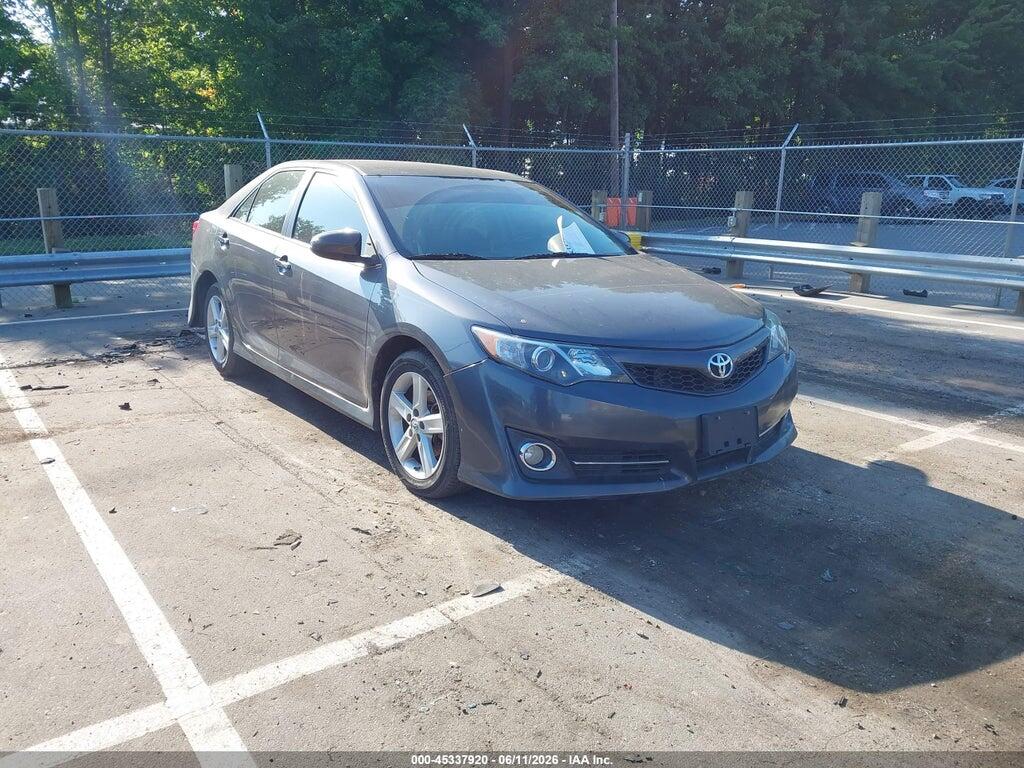 4T1BF1FK3EU462084 2014 TOYOTA CAMRY photo no. 1