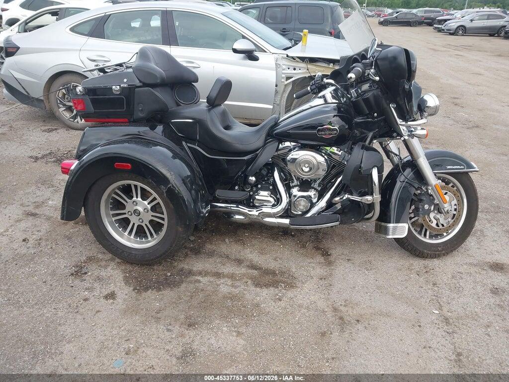 1HD1MAM1XCB853076 2012 HARLEY-DAVIDSON FLHTCUTG photo no. 12