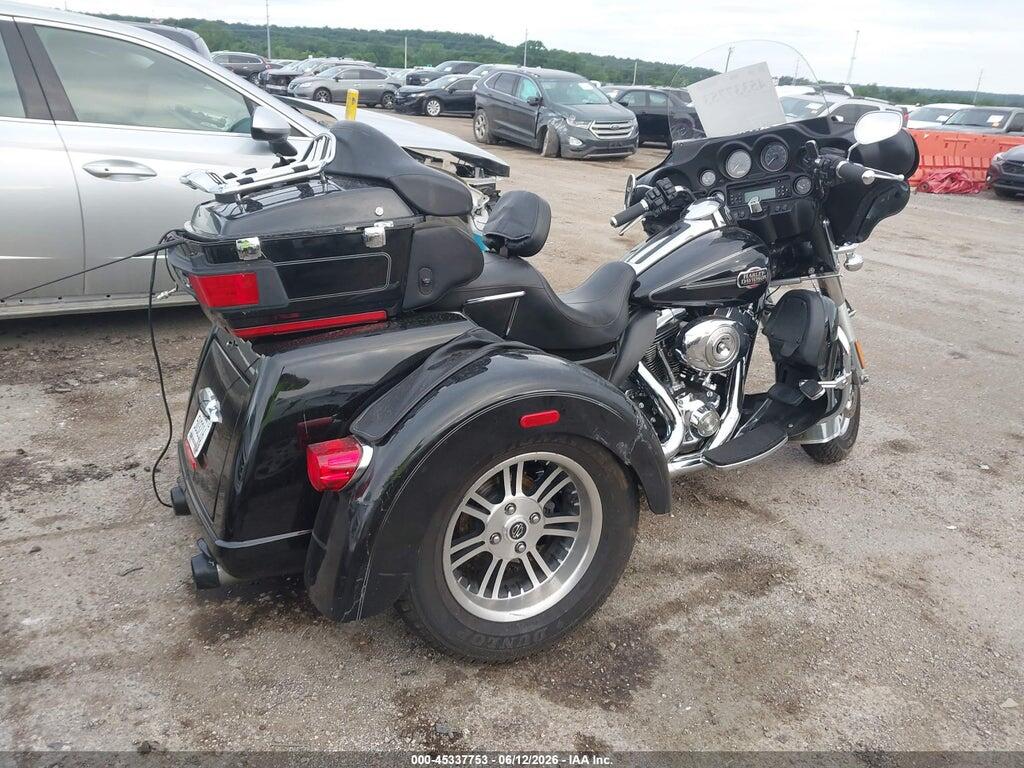 1HD1MAM1XCB853076 2012 HARLEY-DAVIDSON FLHTCUTG photo no. 4