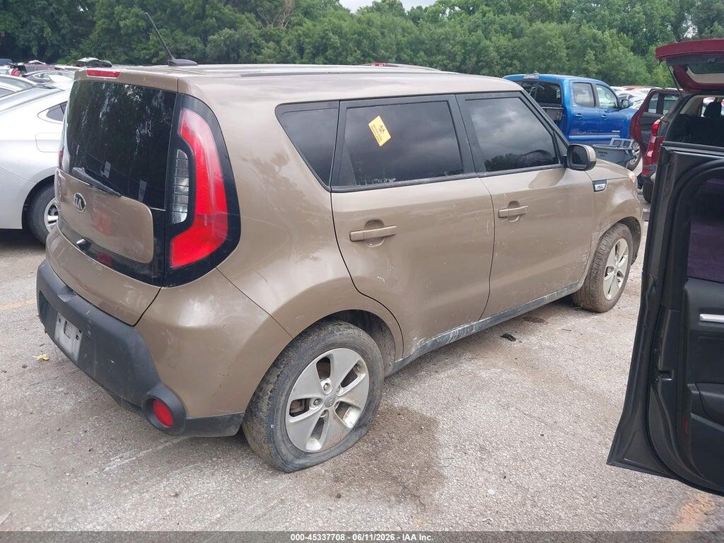 KNDJN2A29G7308027 2016 KIA SOUL photo no. 4
