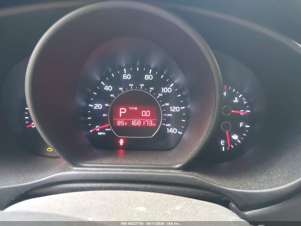 KNDJN2A29G7308027 2016 KIA SOUL photo no. 7