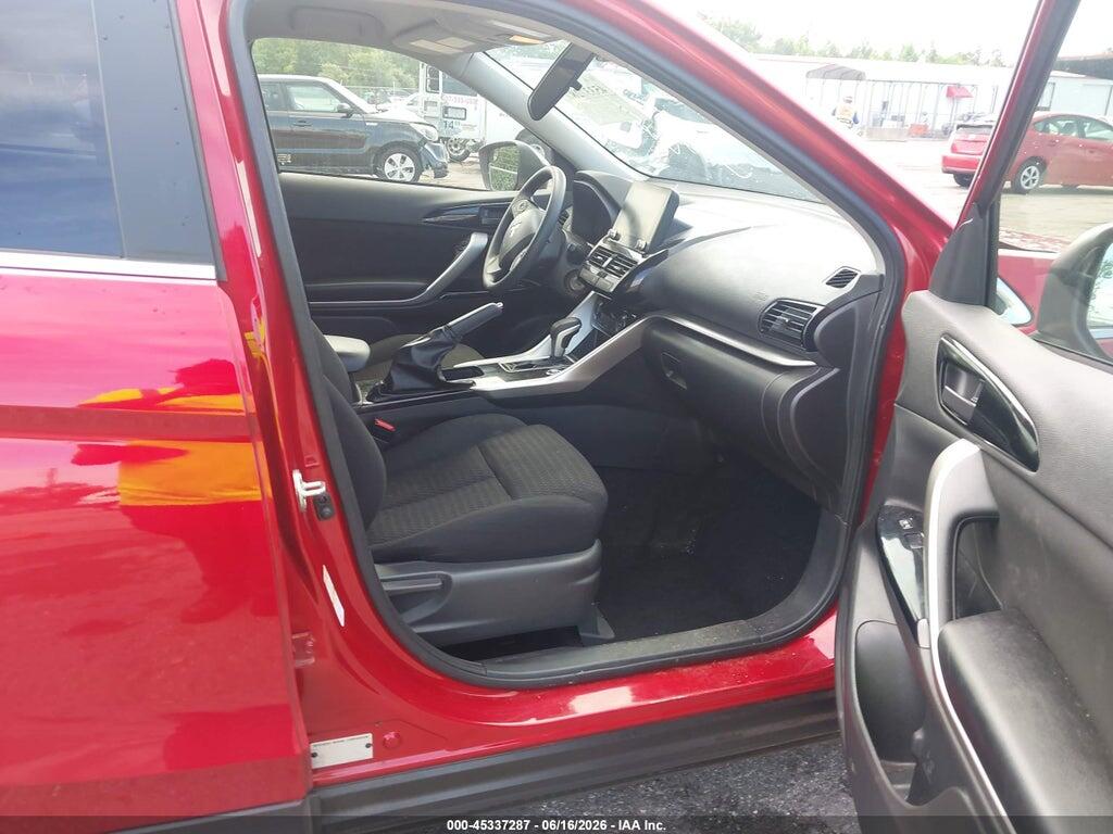 JA4ATVAAXPZ050212 2023 MITSUBISHI ECLIPSE CROSS photo no. 5