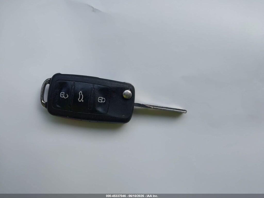 1VWAP7A34DC121519 2013 VOLKSWAGEN PASSAT photo no. 11