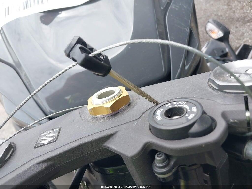 JS1GN7FA5S7100026 2025 SUZUKI GSX-R600 photo no. 11