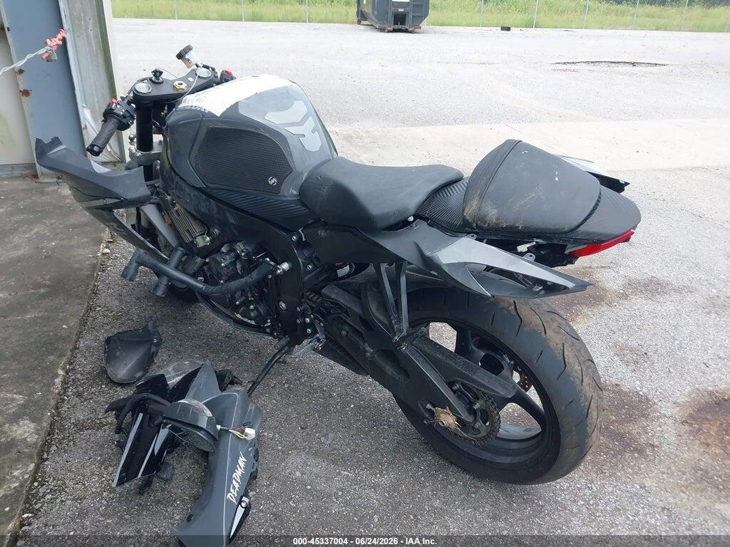 JS1GN7FA5S7100026 2025 SUZUKI GSX-R600 photo no. 3