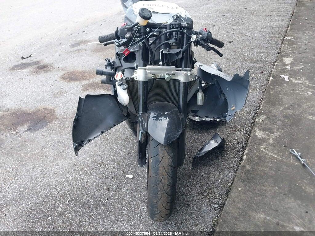JS1GN7FA5S7100026 2025 SUZUKI GSX-R600 photo no. 5
