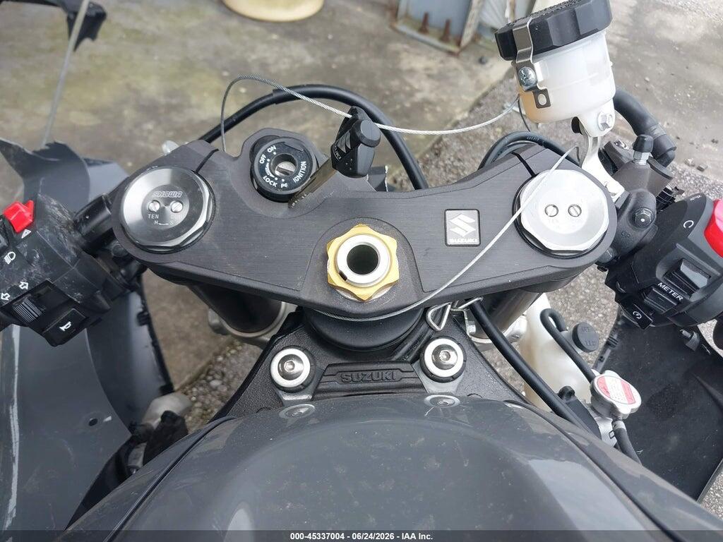 JS1GN7FA5S7100026 2025 SUZUKI GSX-R600 photo no. 7