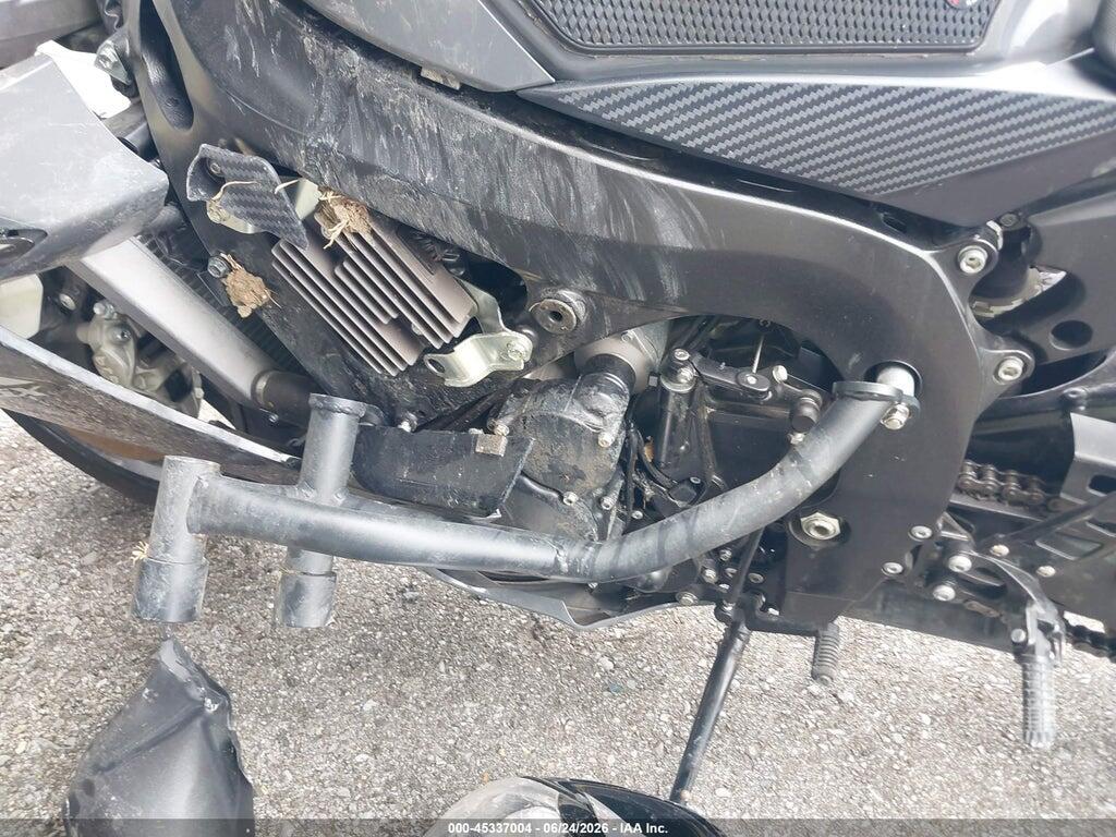 JS1GN7FA5S7100026 2025 SUZUKI GSX-R600 photo no. 9